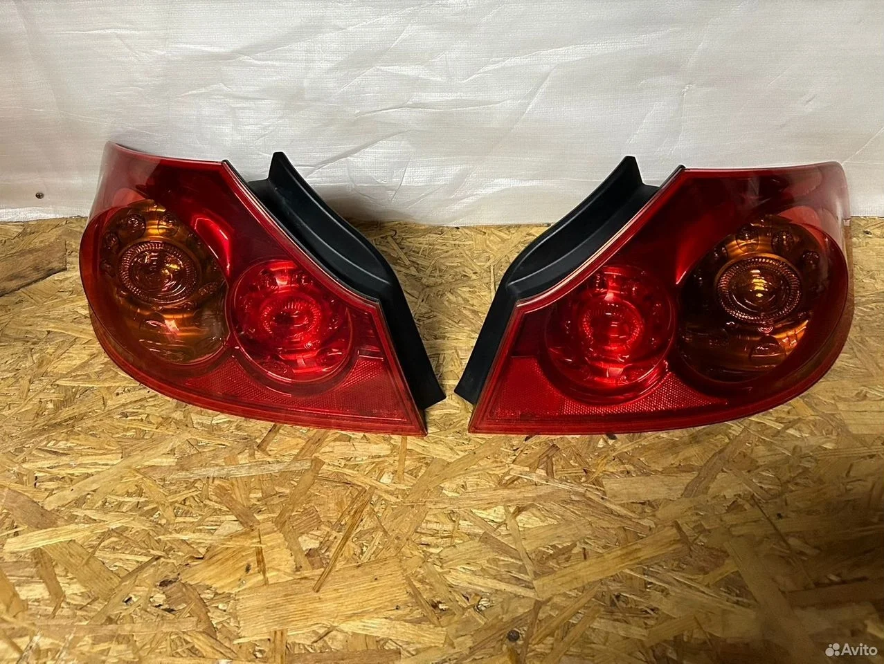 Фонарь задний инфинити g v36