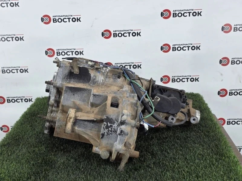 Раздатка Mitsubishi Pajero 2005 MR567229 V6#W V7#W 6G72