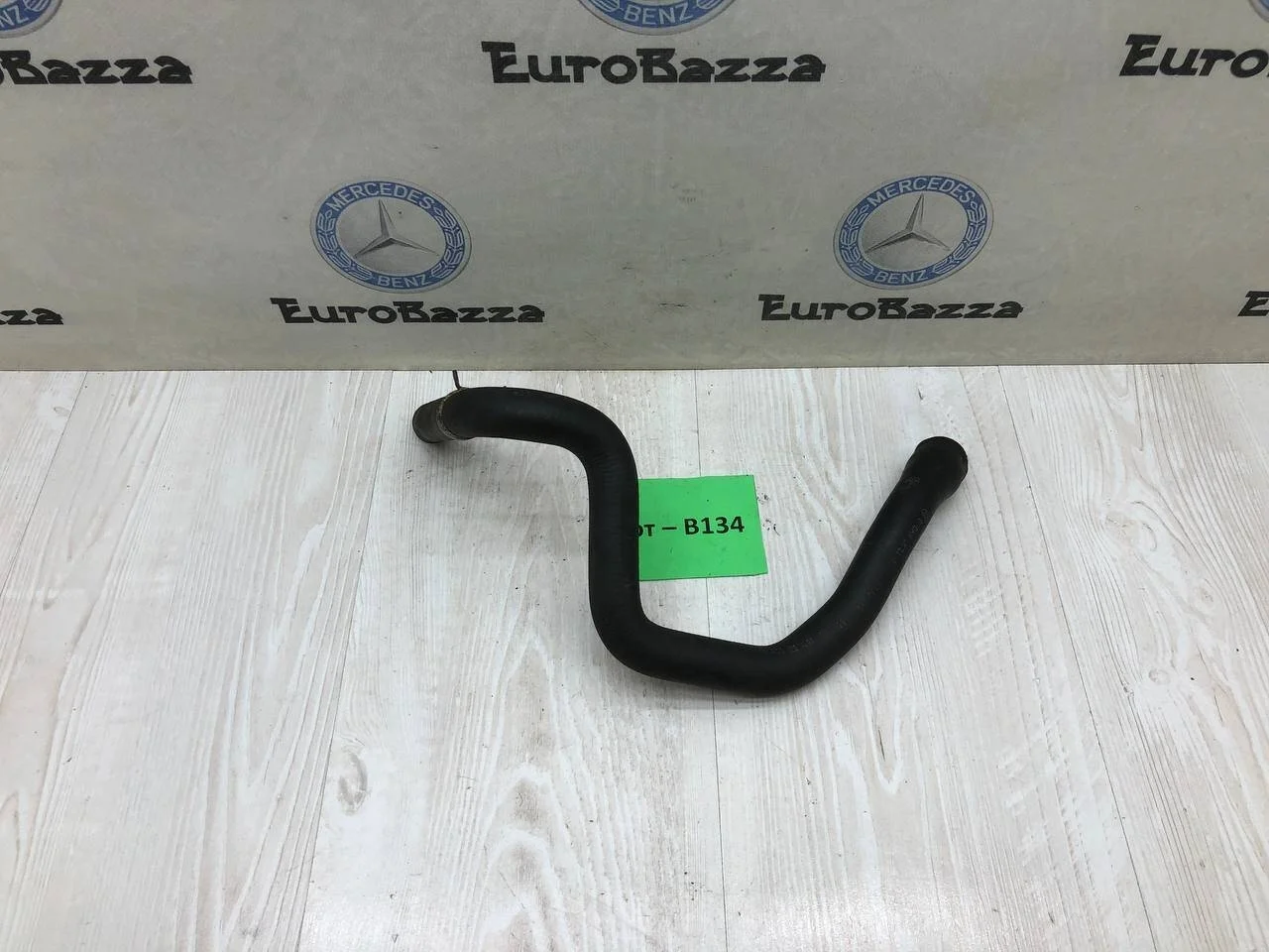 Патрубок системы охлаждения Mercedes W215