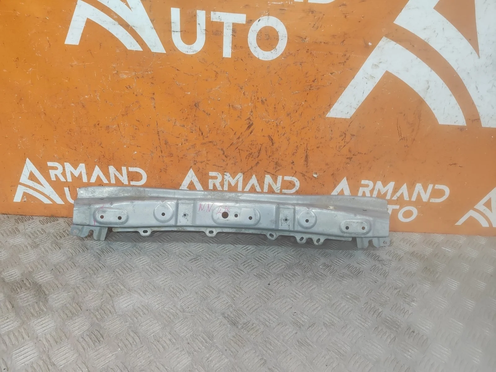 Усилитель бампера верхний MItsubishi Outlander 2015-нв 3