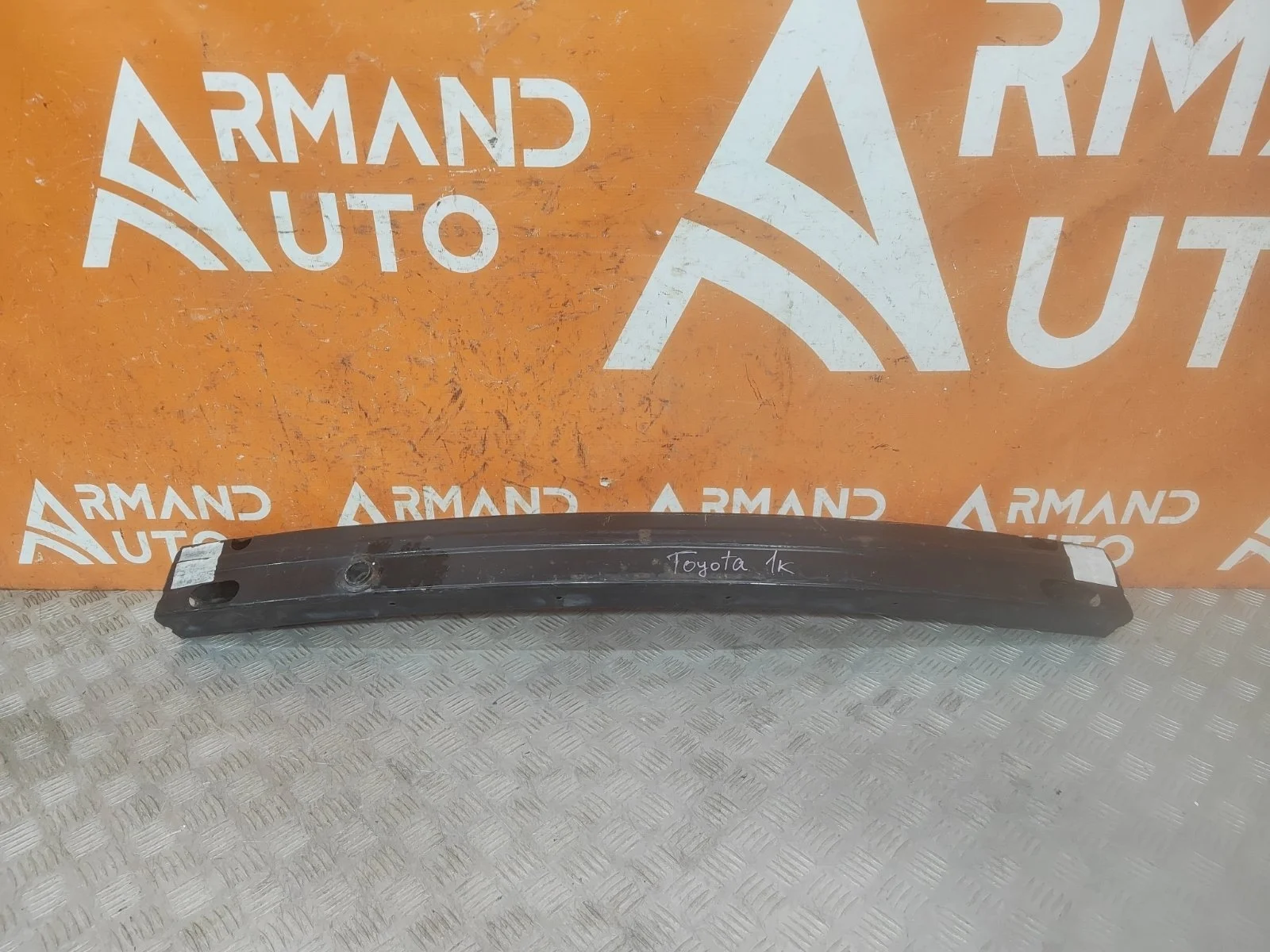 Усилитель бампера Toyota Camry 2011-2018 7 XV50