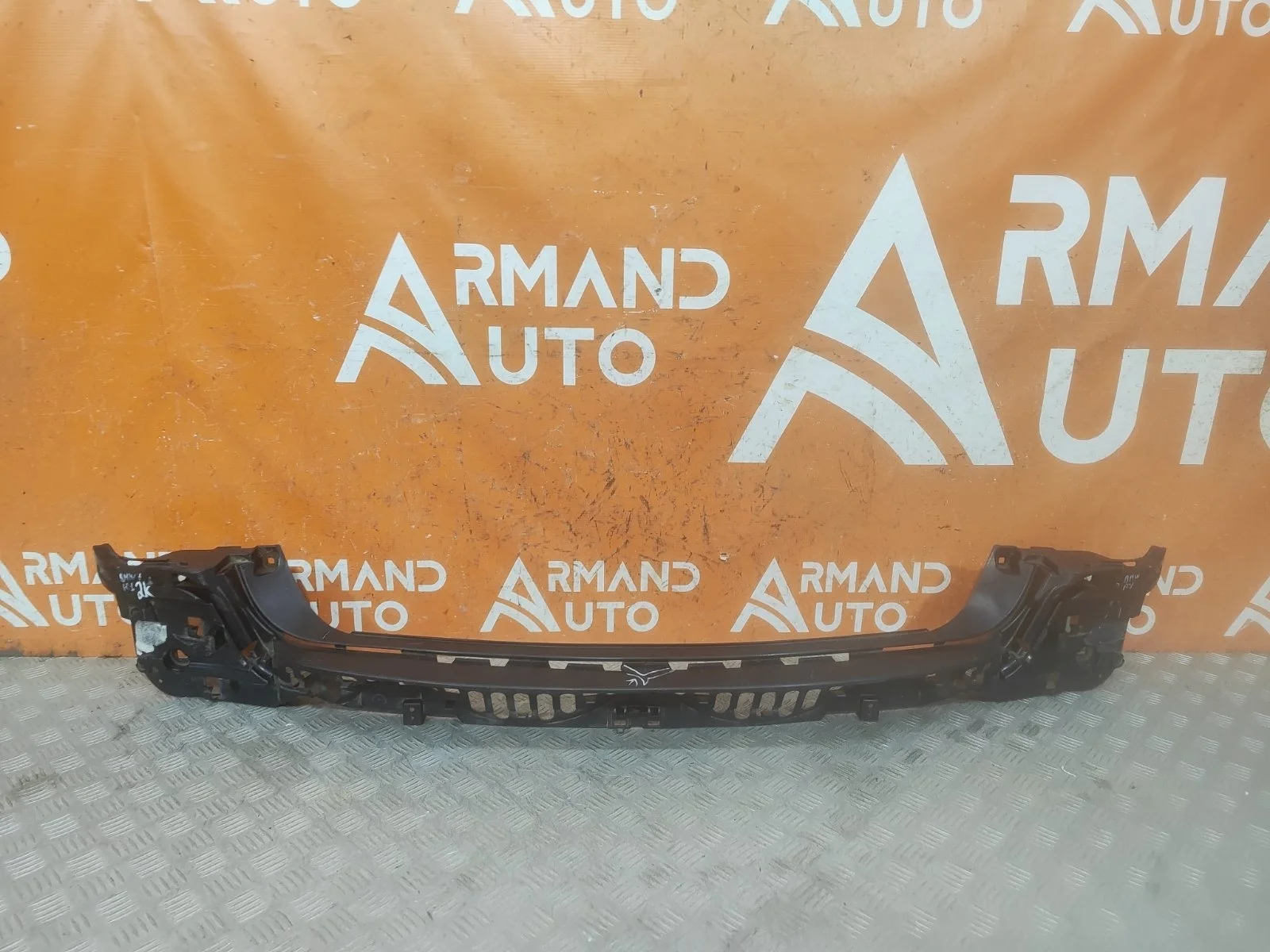 Кронштейн бампера центральный BMW 7 series 2008-2015 F02