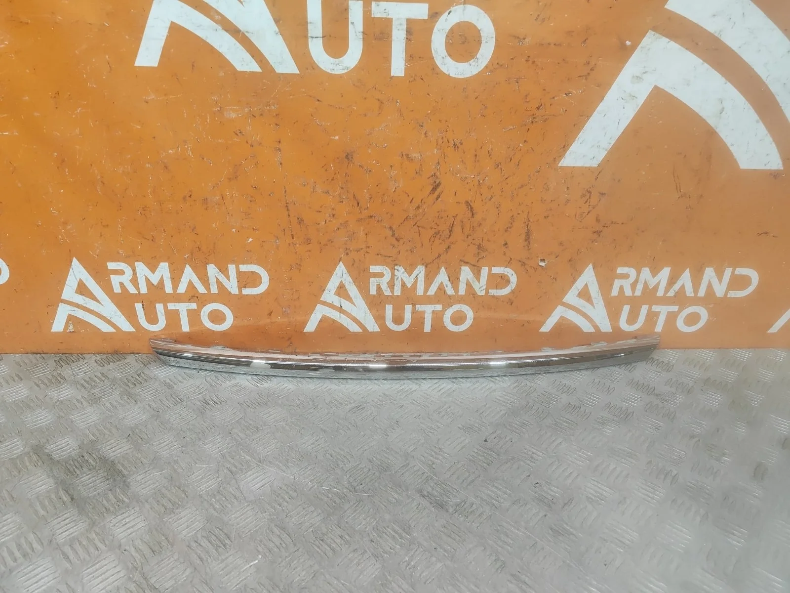 Накладка решетки радиатора верхняя Volkswagen Polo 2020-нв 6