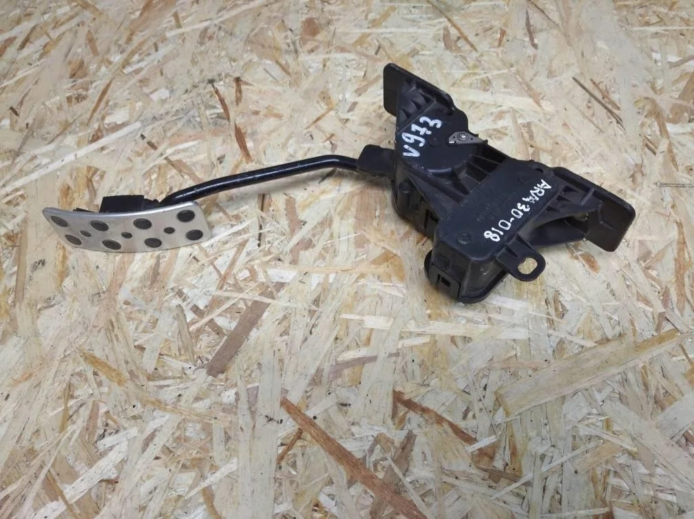 Б.у. педаль газа MITSUBISHI PAJERO V97W MITSUBISHI PAJERO V97W