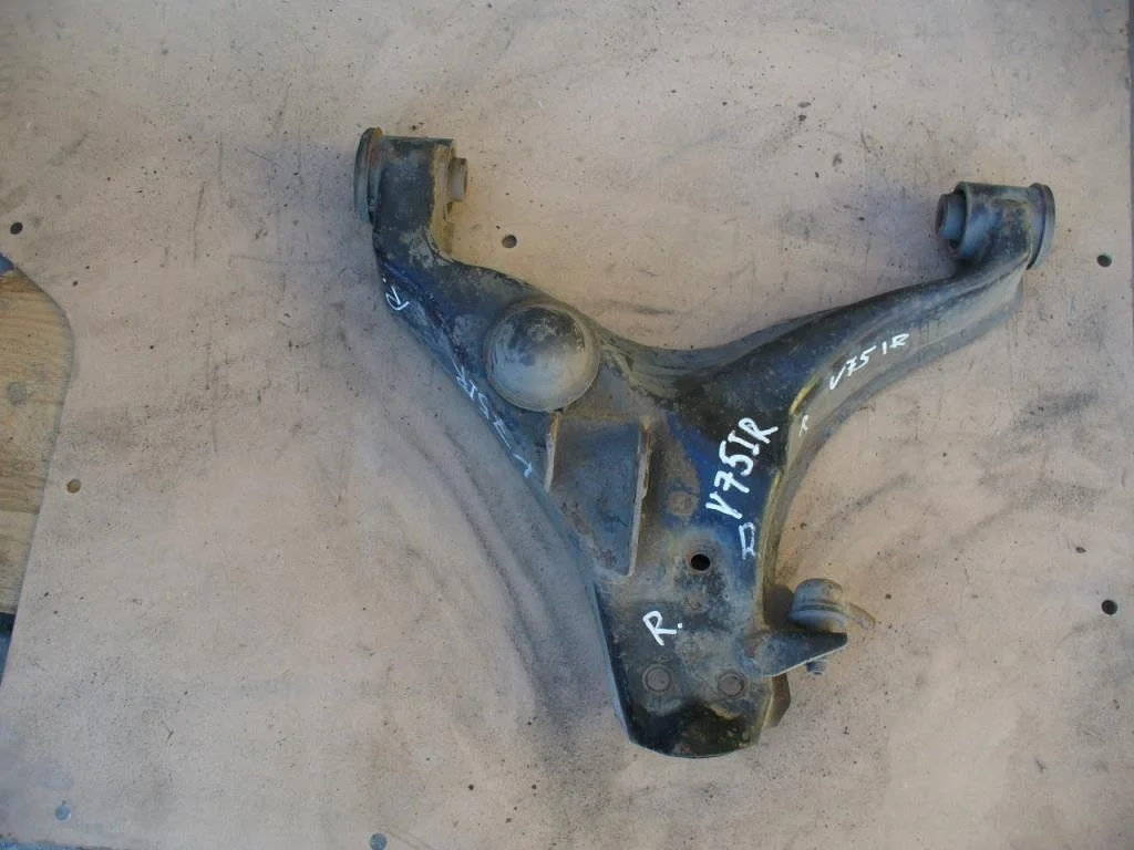 Б.у. рычаг MITSUBISHI PAJERO V75W MITSUBISHI PAJERO V75W