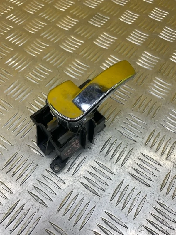 Ручка двери внутренняя передняя левая Nissan Pathfinder (R51M) 2004-2013 2010 806714X02B 2.5 D YD25DDTI