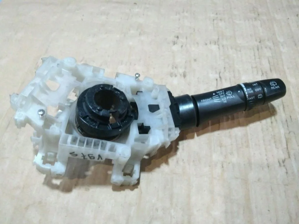 Б.у. переключатель стеклоочистителей MITSUBISHI PAJERO V97W MITSUBISHI PAJERO V97W