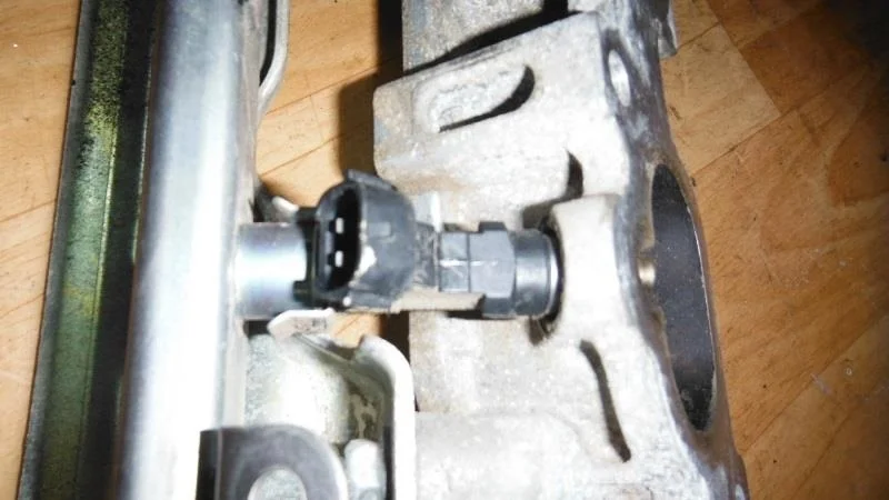 Б.у. форсунка топливная NISSAN TEANA J32 NISSAN TEANA J32