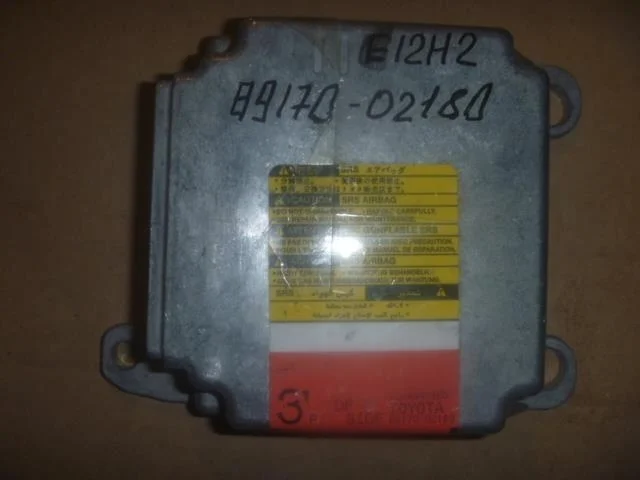 Б.у. блок управления подушками безопасности TOYOTA COROLLA E120 TOYOTA COROLLA E120