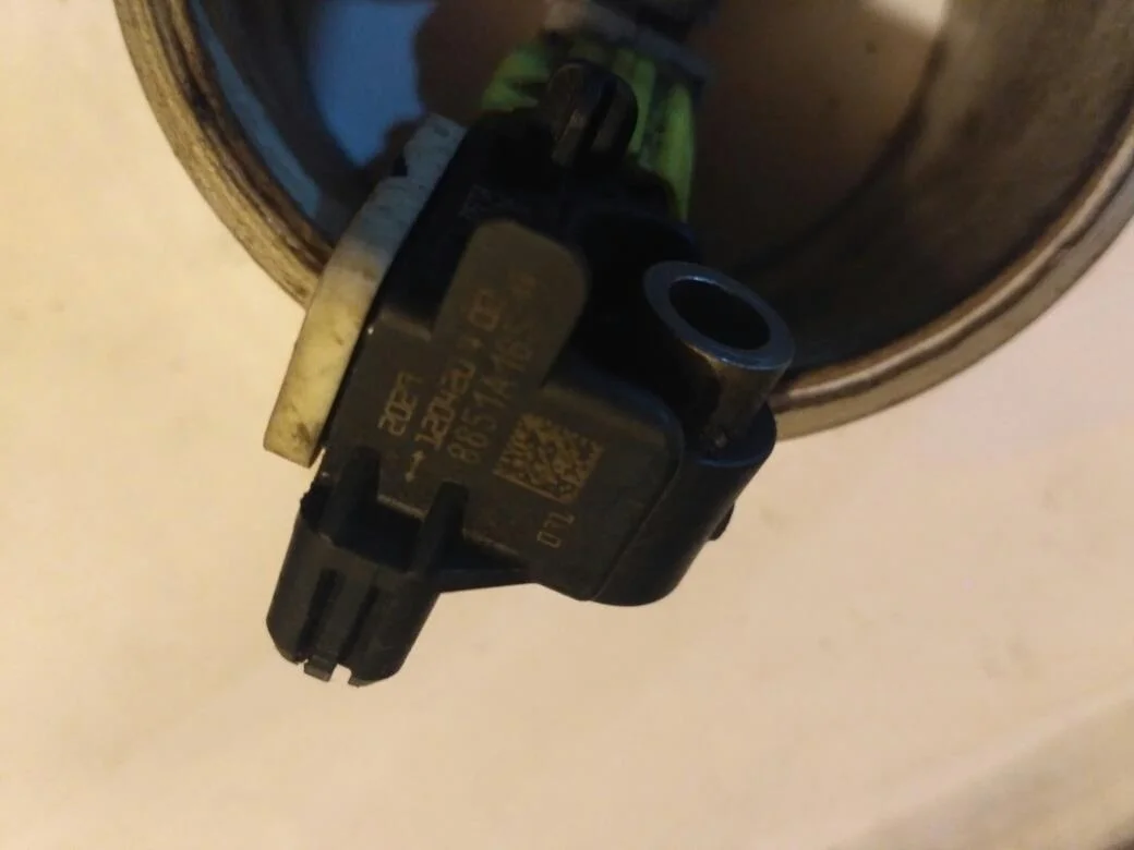 Б.у. датчик удара MITSUBISHI ASX GA2W MITSUBISHI ASX GA2W