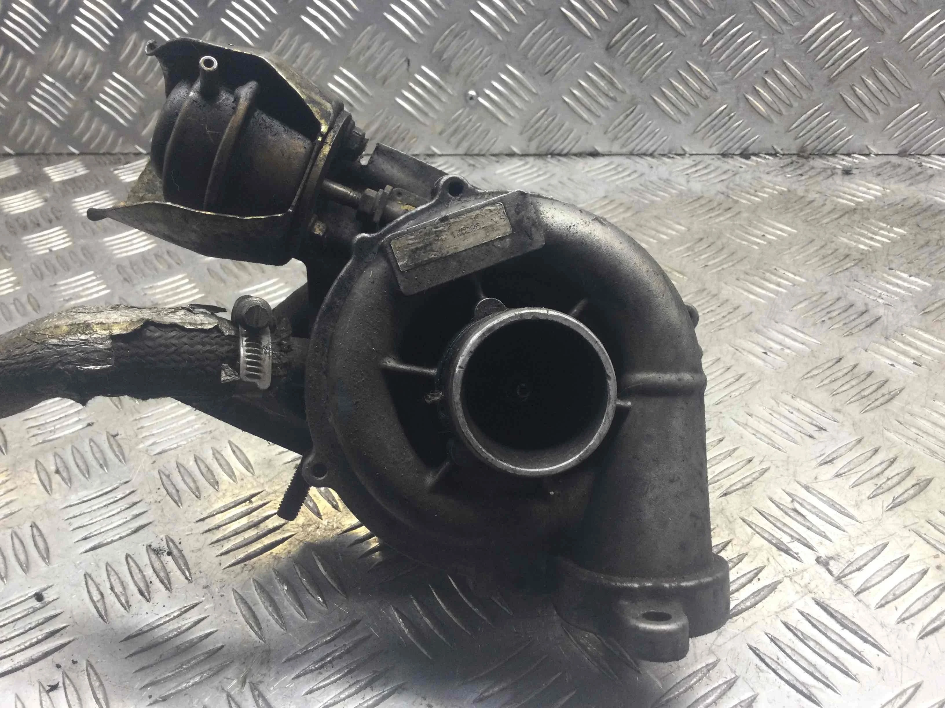 Турбина Citroen C4 1 поколение [рестайлинг] 2008 - 2010 дизель 1.6 HDi Робот Х/б