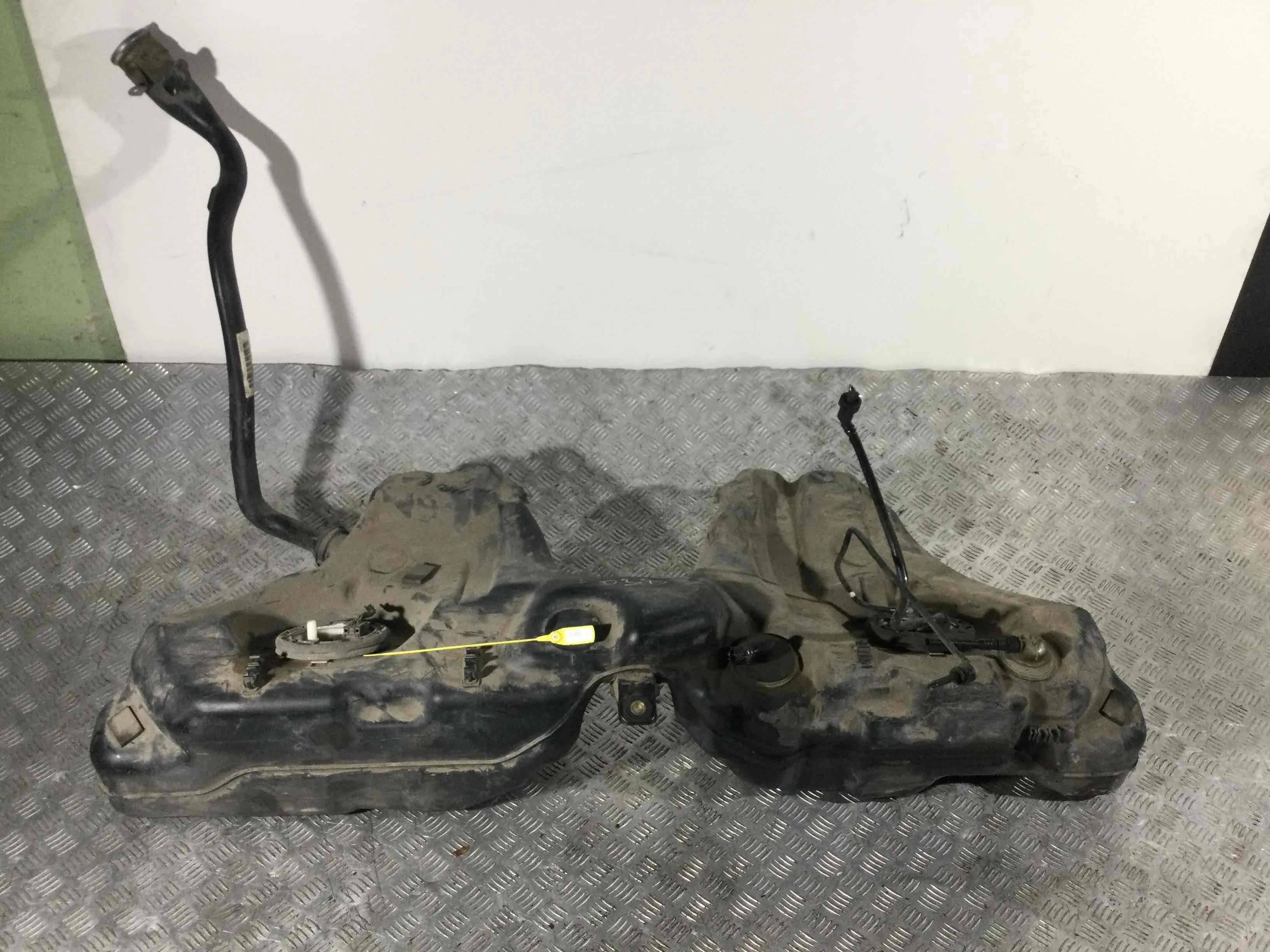 Бак топливный BMW 5-Series 5-Series E61 2004 - 2010 дизель 3.0 TDI Автомат Универсал