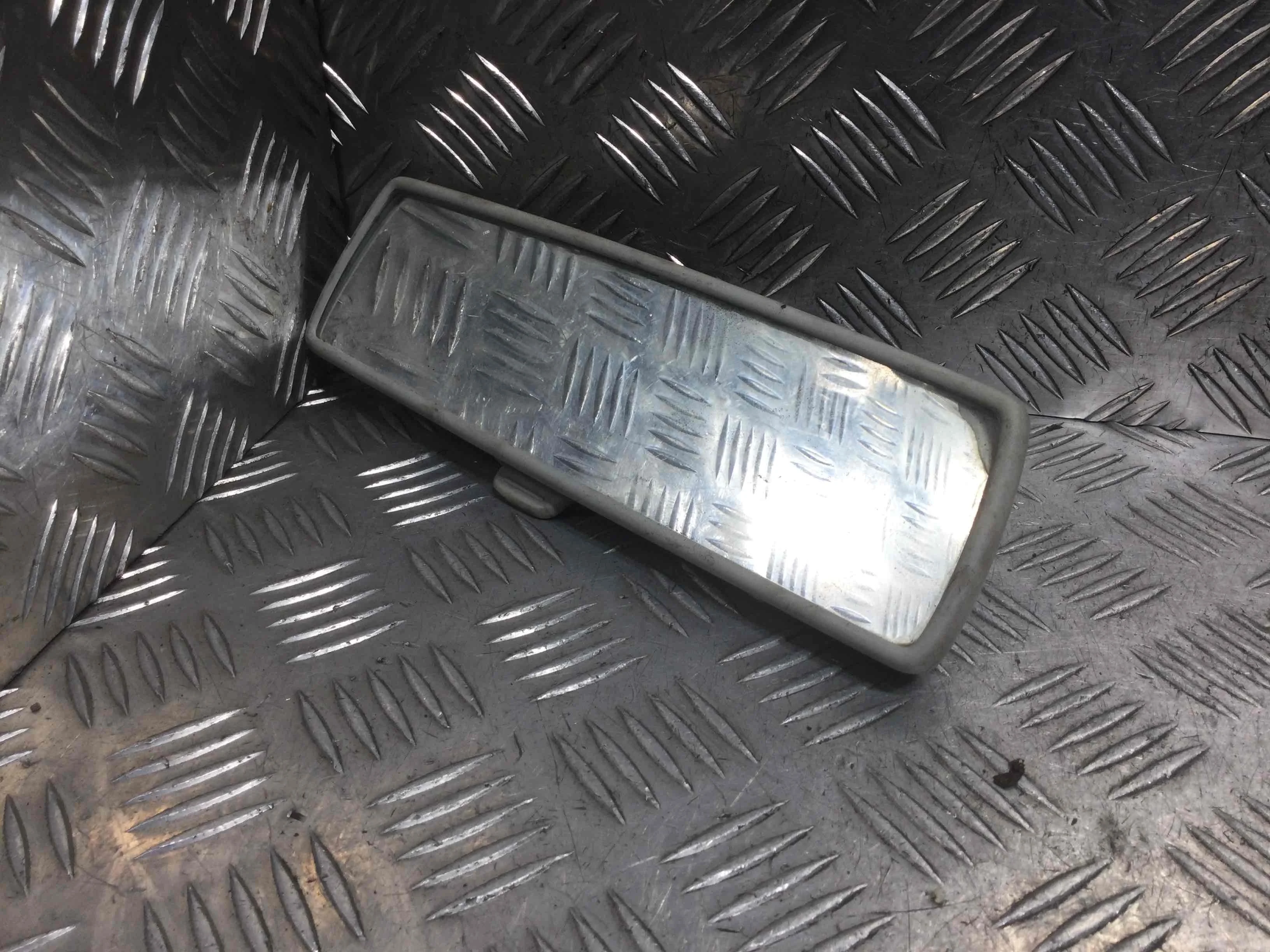 Зеркало салона Volkswagen Polo 4 поколение (2001-2005) дизель 1.9 SDI Механика Х/б