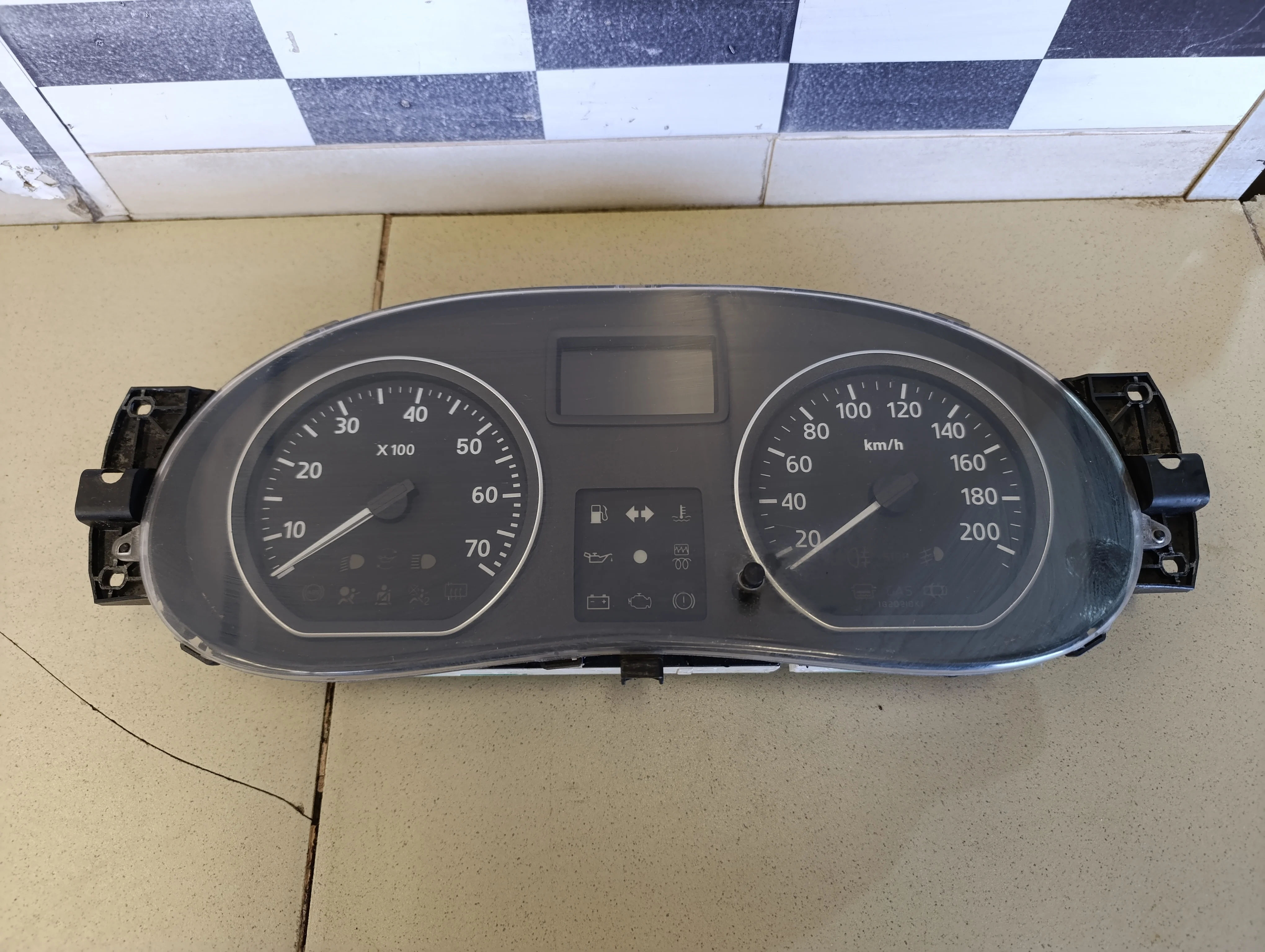 Панель приборов Logan 2005-2014