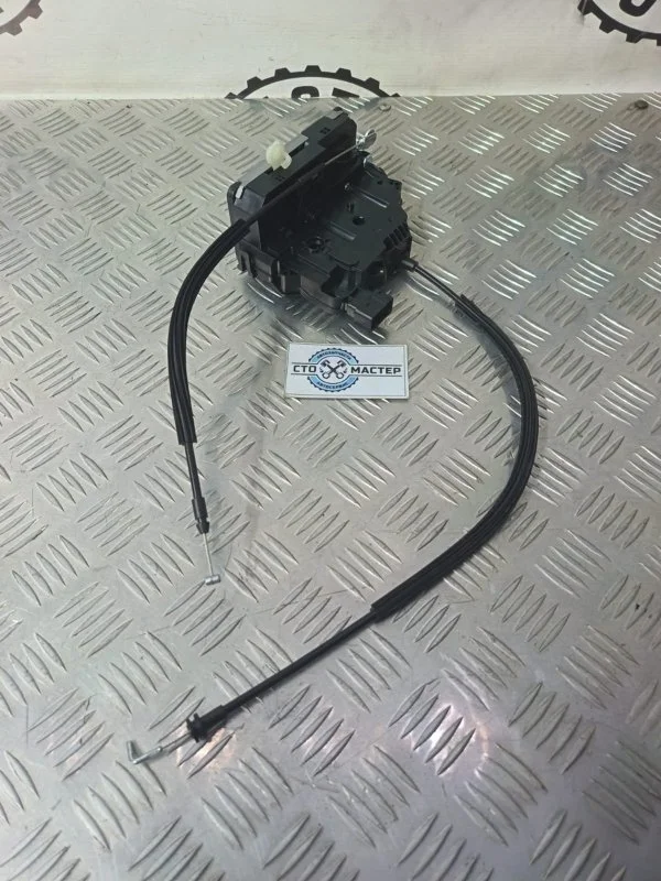 Замок двери передней левой Peugeot Boxer U0528016L