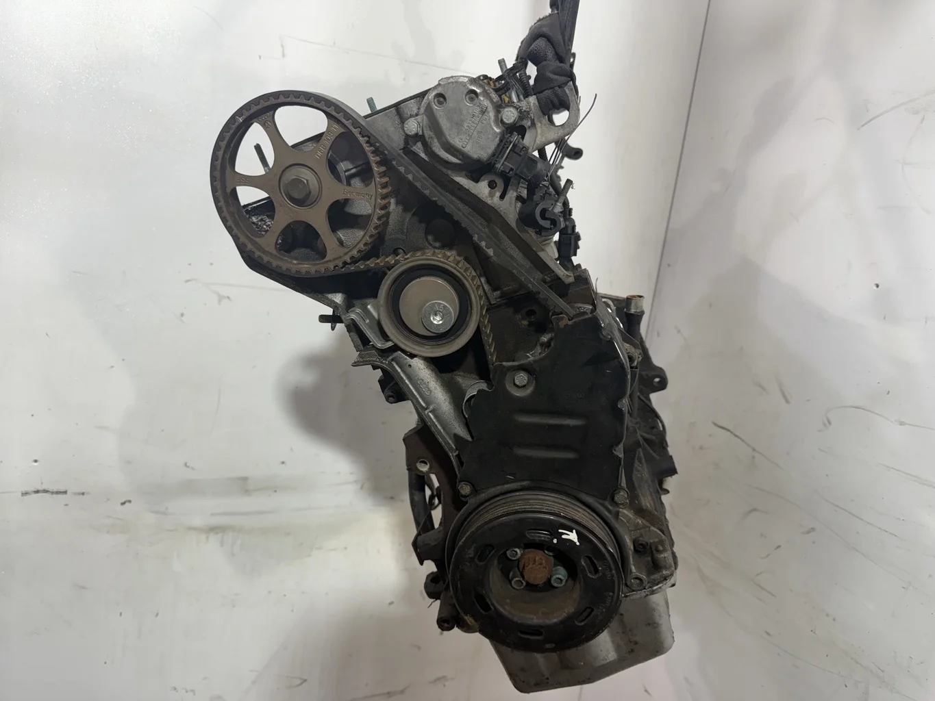 Двигатель AWT  AJH,AMB,APX,aug,AUQ,AVJ,awc,AWM,aw