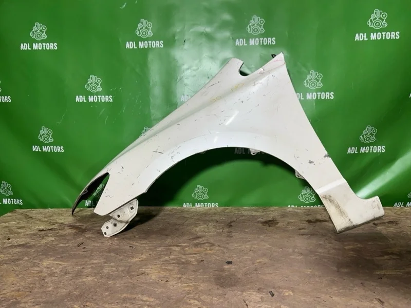 Крыло Honda Civic 8 2006-2011 4D