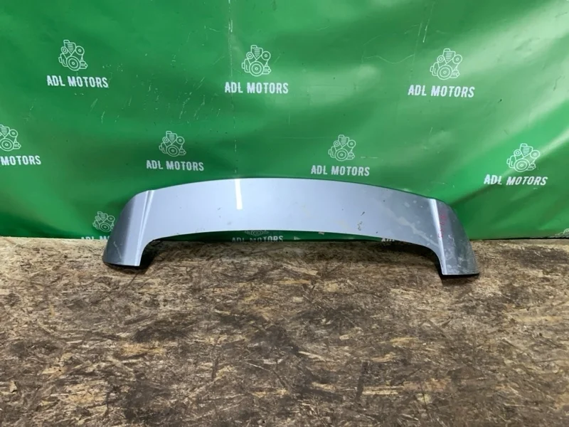 Спойлер багажника Toyota RAV4 2013-2018 40