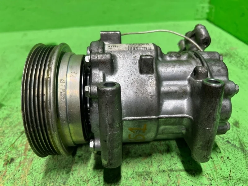 Компрессор кондиционера Renault Kangoo