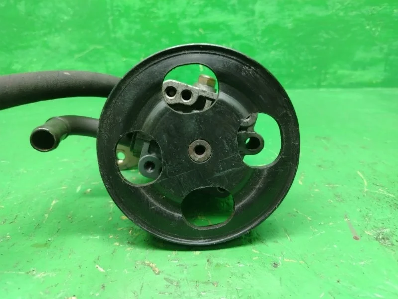 Насос гур Mazda MPV 1998-2003