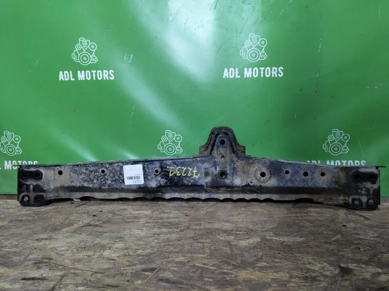 Балка подрамника Toyota RAV4 2006-2012 30