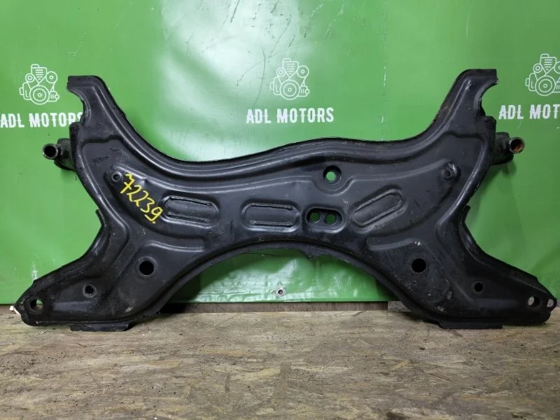 Подрамник Toyota RAV4 2000-2005