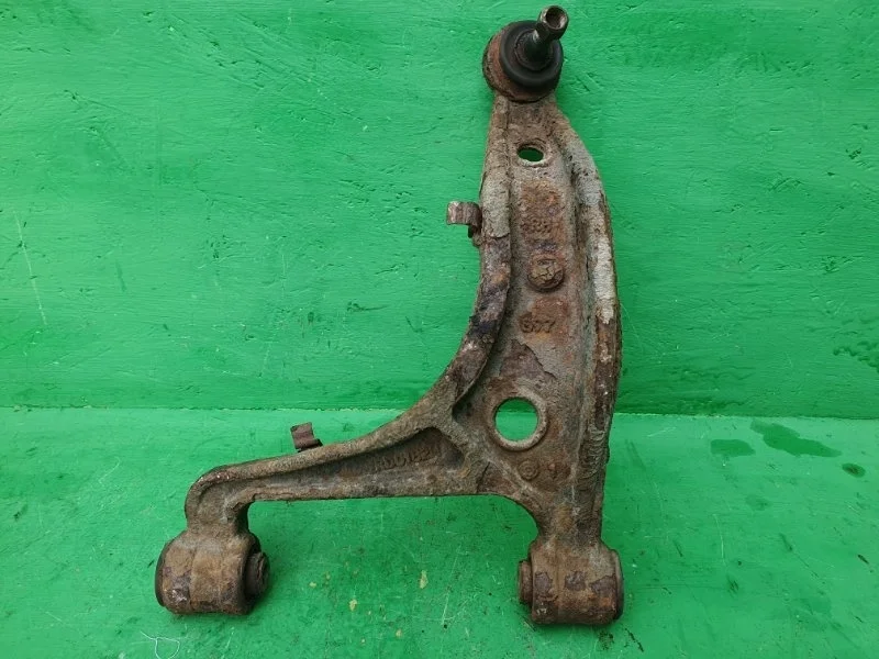 Рычаг подвески Suzuki Grand Vitara 2006-2015