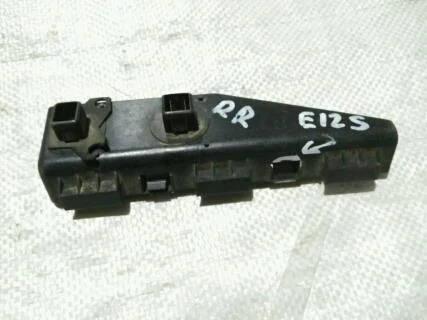 Б.у. крепление бампера зад TOYOTA COROLLA E120 TOYOTA COROLLA E120