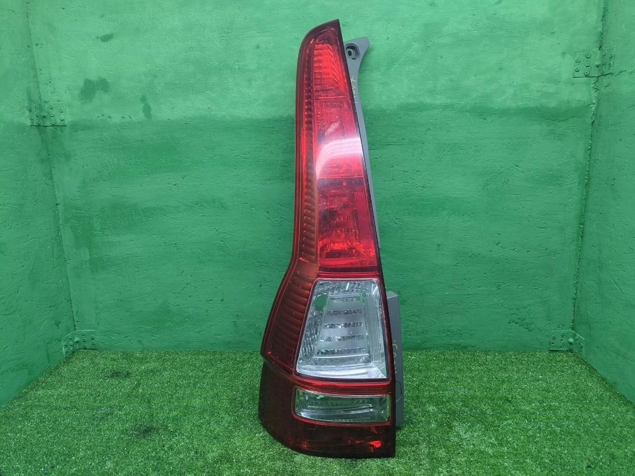 Фонарь Honda CR-V 3 2007-2012