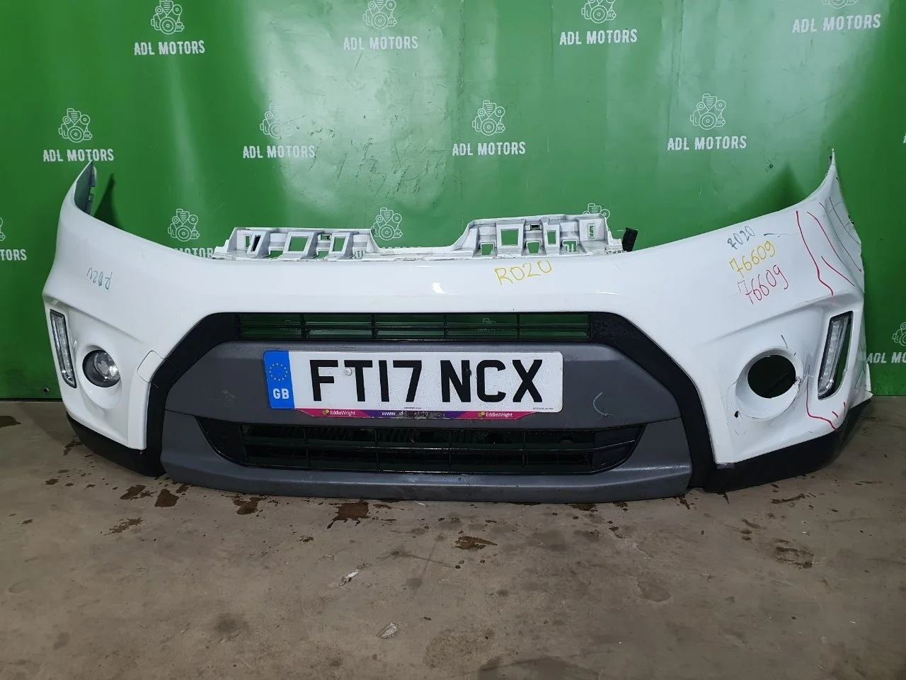 Бампер Suzuki Vitara