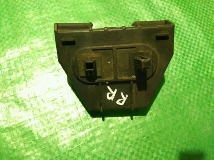 Б.у. крепление бампера зад TOYOTA AVENSIS ZZT251 TOYOTA AVENSIS ZZT251