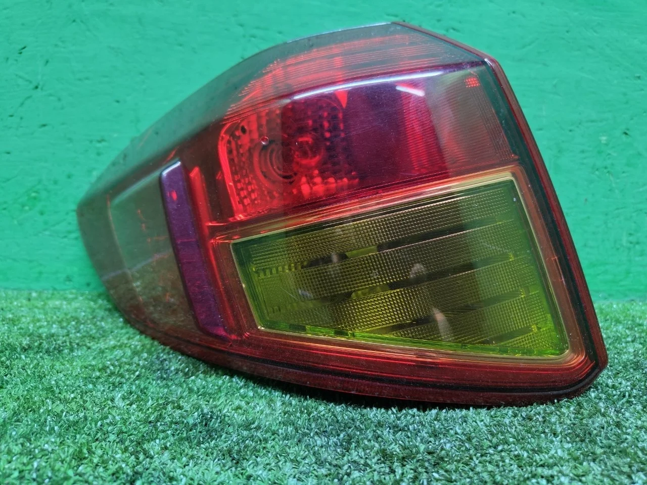 Фонарь Suzuki Vitara