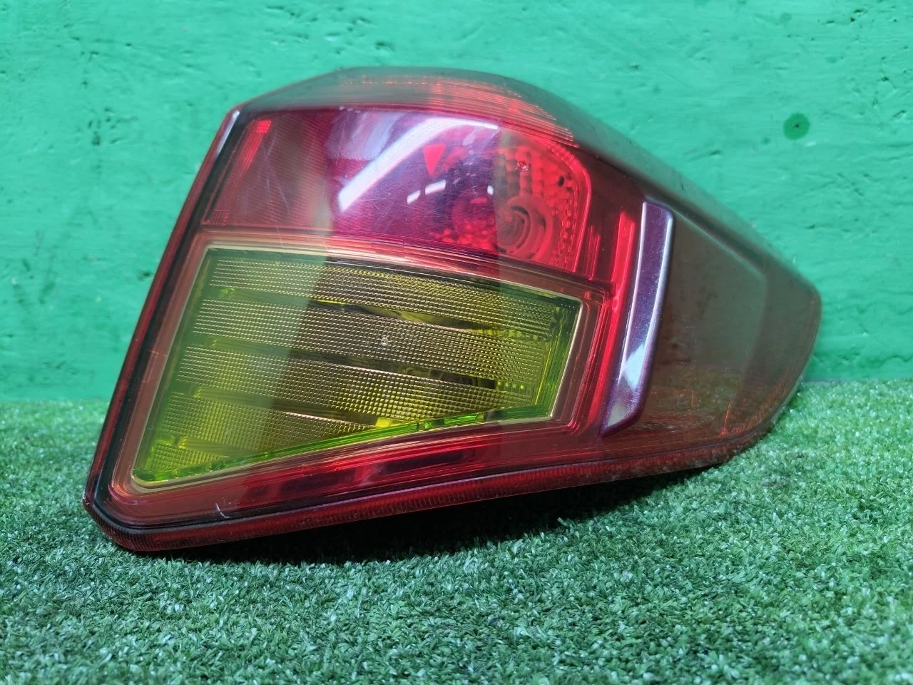 Фонарь Suzuki Vitara