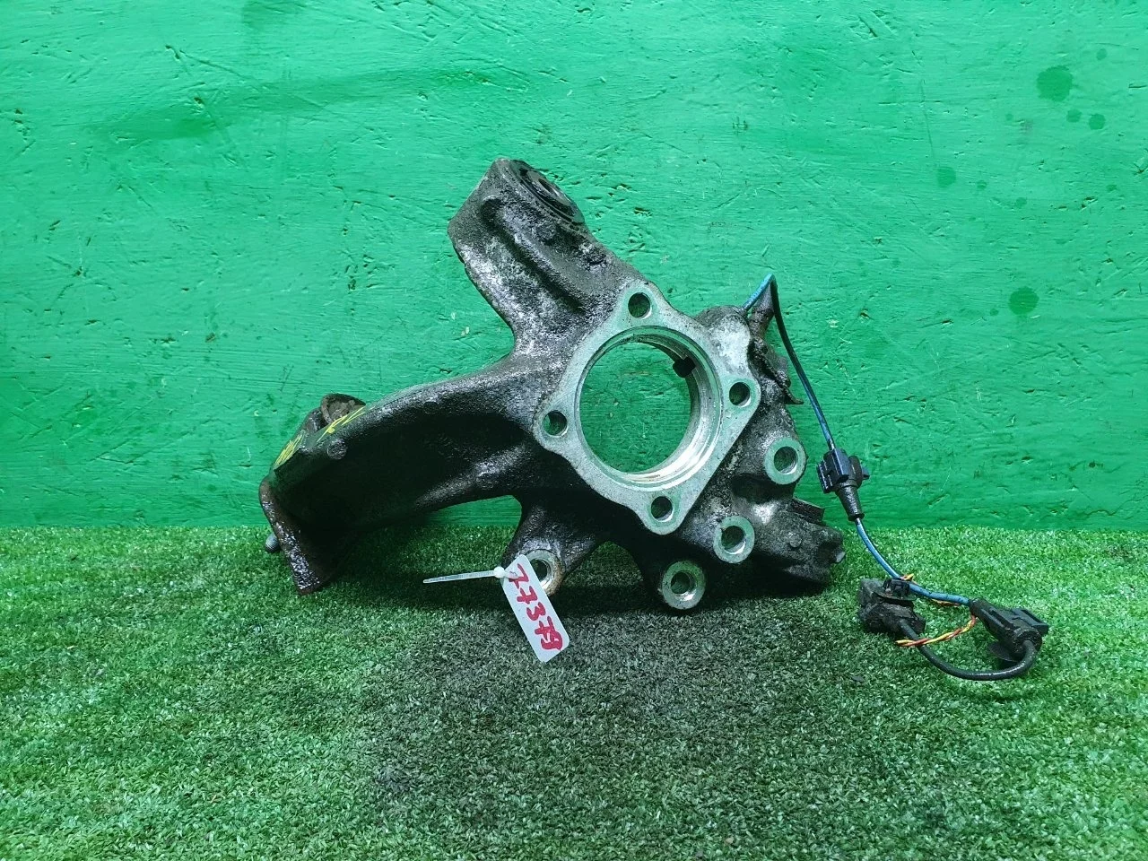 Кулак Honda CR-V 3 2007-2016