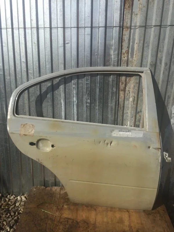 Дверь Skoda Octavia 2000 - 2011 1U4833052 TOUR ИЛИ 1U, задняя правая