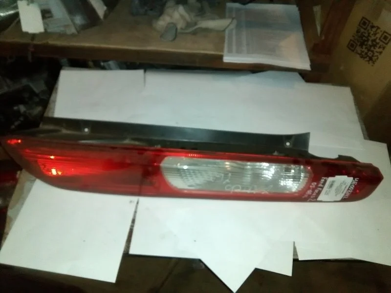 Фонарь Ford Focus 2004 - 2009 1420450 CB4, задний правый