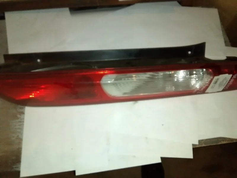 Фонарь Ford Focus 2004 - 2009 1420450 CB4, задний правый