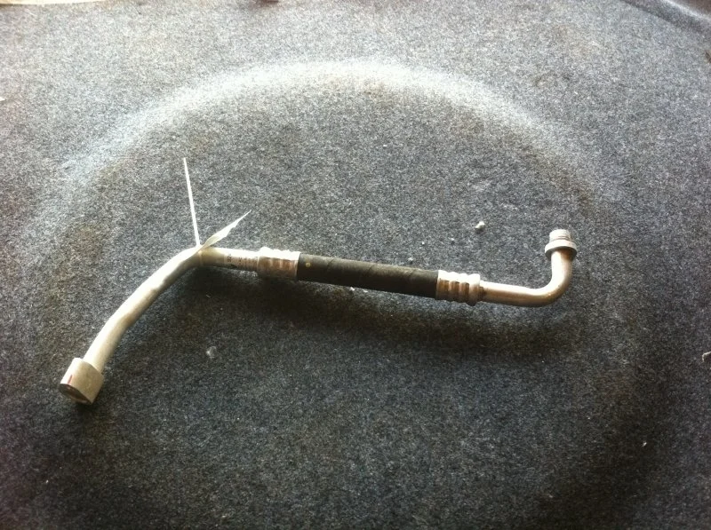 Шланг кондиционера, трубка Лада Largus 2012 924801728R