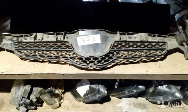 Решетка радиатора Toyota Auris 2007 - 2010 5311102390 E150, передняя