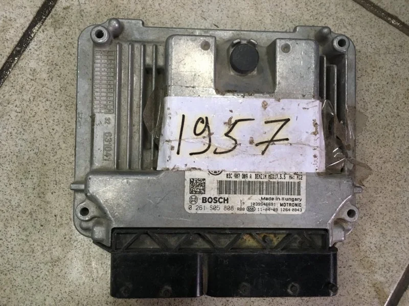 Блок управления Volkswagen Golf 2009 - 2013 03C907309A VI