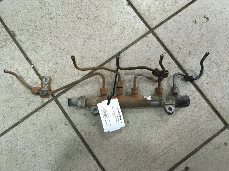 Рейка топливная Ssang Yong Actyon 2010 6710700195