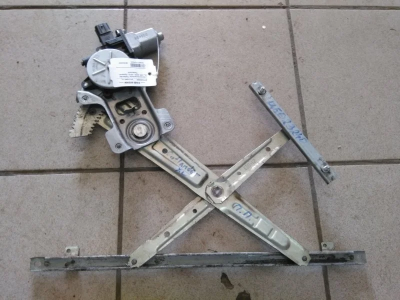 Стеклоподъемник Mitsubishi Outlander XL 2006 - 2012 5713A086 CW, передний правый