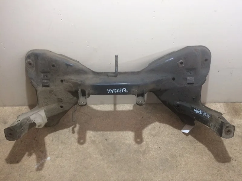 Балка подмоторная Mitsubishi Carisma 1996 - 1999 MR102411 DA, передняя