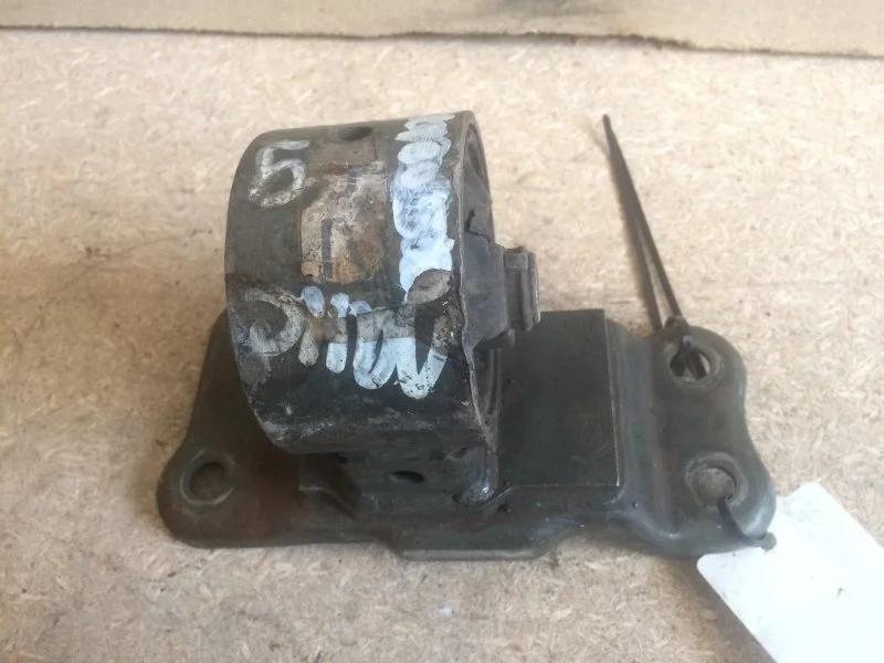 Опора КПП Mitsubishi Lancer IX 2003 - 2009 MR491557 CS, левая