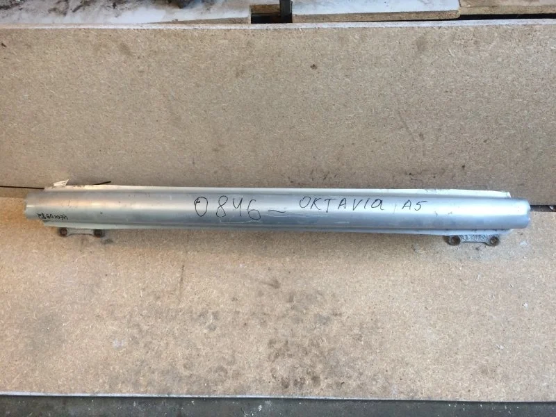 Усилитель бампера Skoda Octavia 2004 - 2013 1Z5807305C A5 ИЛИ 1Z, задний