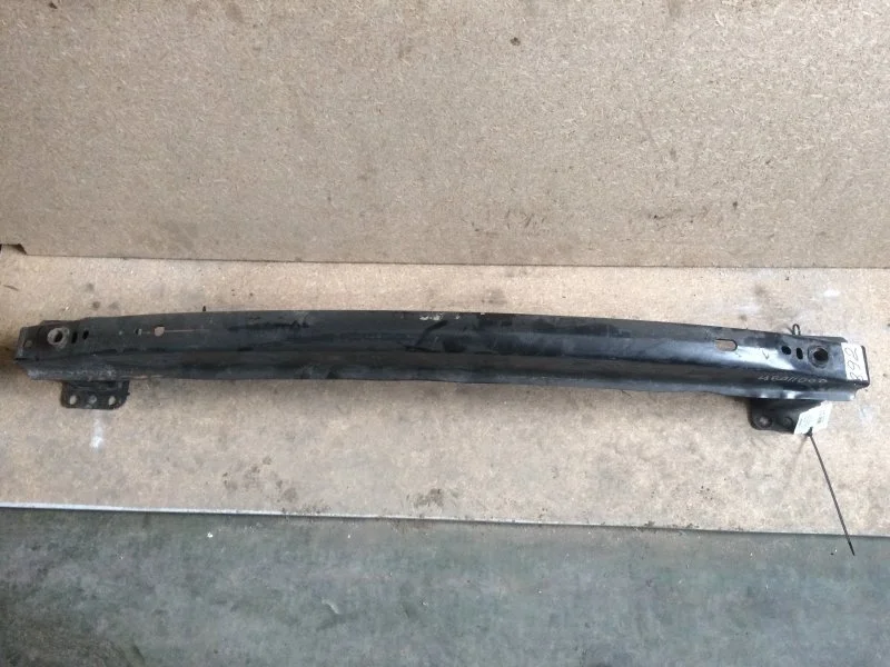 Усилитель бампера Volkswagen Touareg 2002 - 2010 7L0807109E, задний