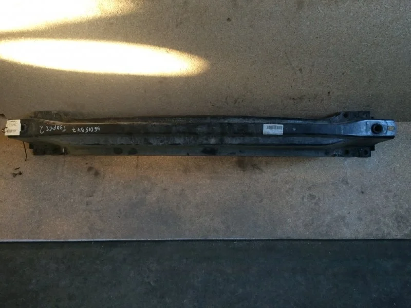 Усилитель бампера Volkswagen Touareg 2010 7P0807309A NF, задний