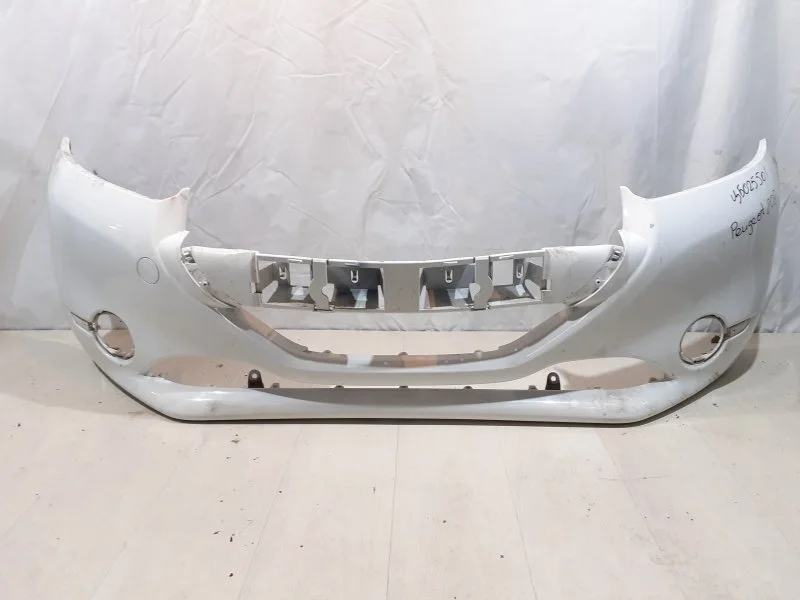 Бампер Peugeot 208 2012 - 2015 1607397880, передний