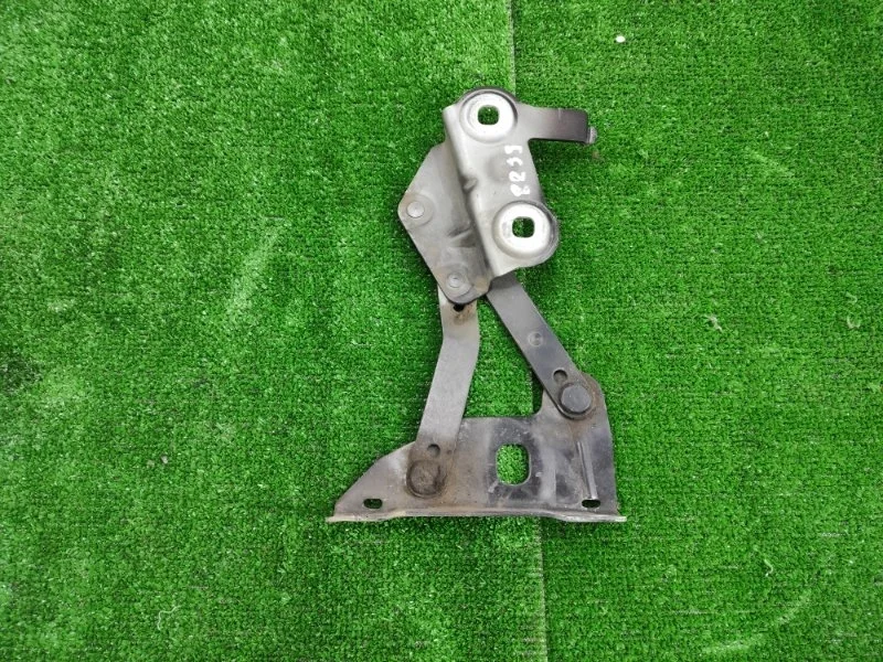 Петля капота Land Rover Range Rover 2005-2009 BKB760042 L322, передняя правая