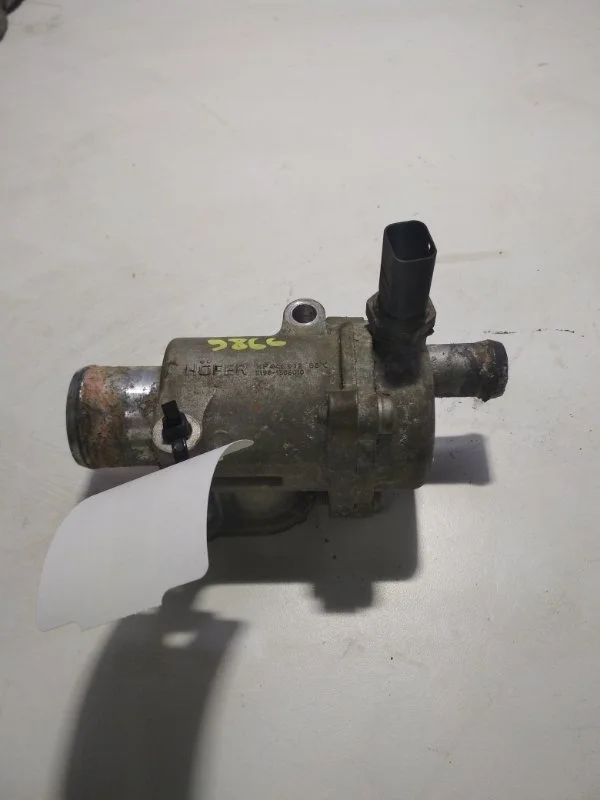 Корпус термостата всборе с термостатом Lada Largus 2018 8200493154 LRGS0 11189